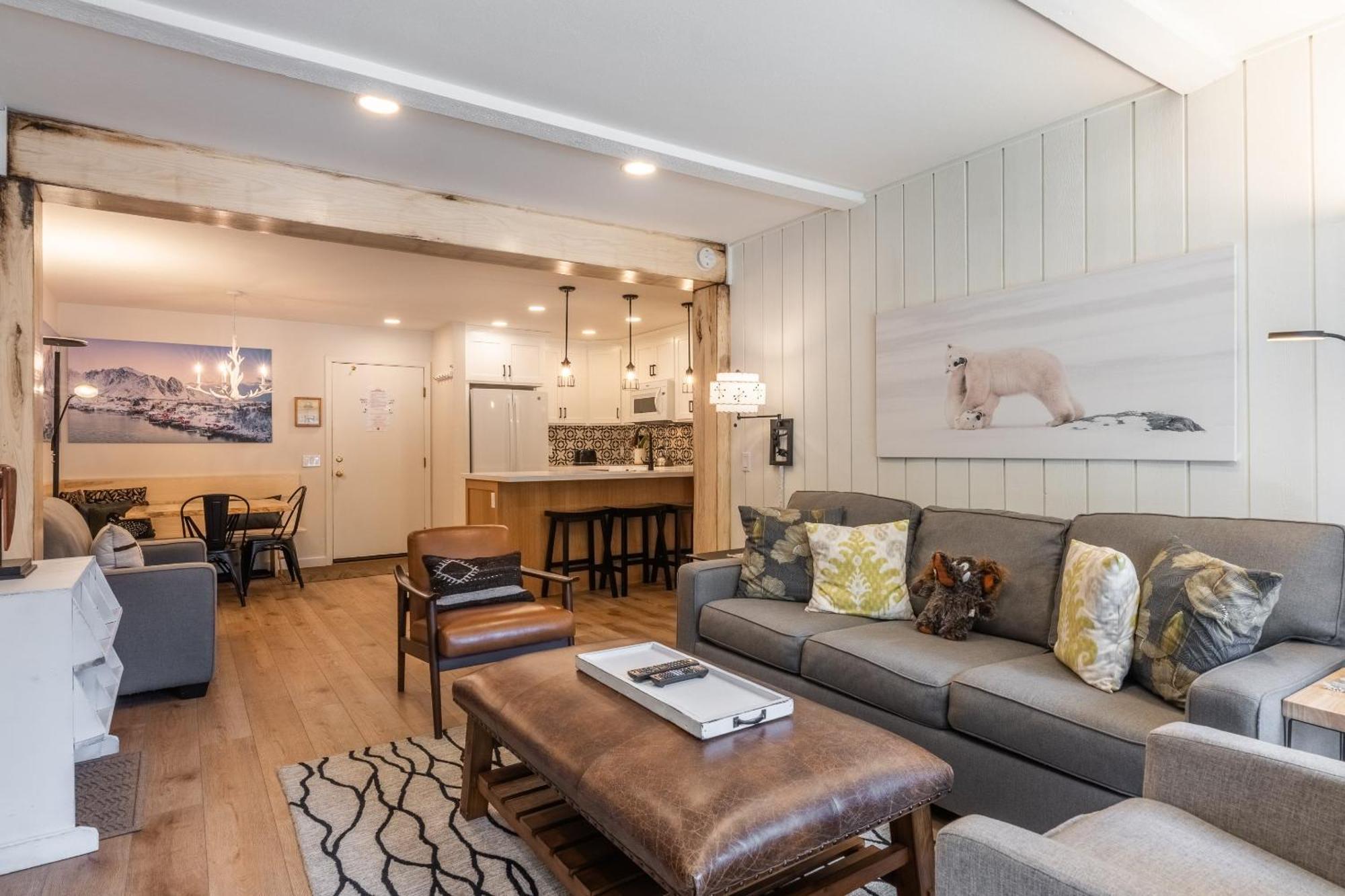 Fully Renovated! St Anton #17 Ski In Ski Out 1 Bedroom 1 Bathroom Condo! Sleeps Up To 4! 맘모스 레이크스 외부 사진