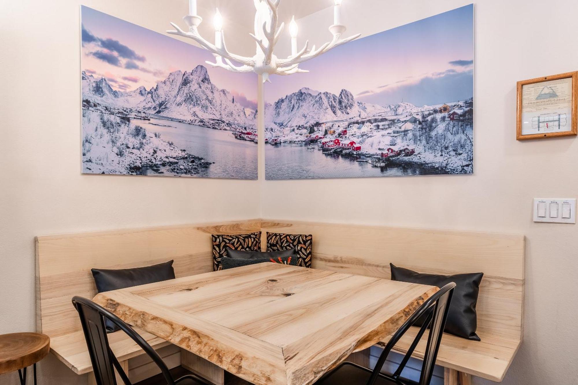 Fully Renovated! St Anton #17 Ski In Ski Out 1 Bedroom 1 Bathroom Condo! Sleeps Up To 4! 맘모스 레이크스 외부 사진